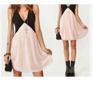 NWT FavoLook XL Pink Chiffon Plunge Mini Dress G-1643